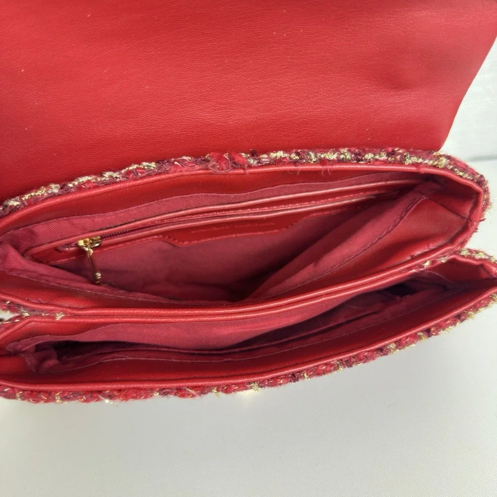 Badgley Mischka Woven Tweed‎ Messenger Bag Gold Red Coquette Pearls Chain